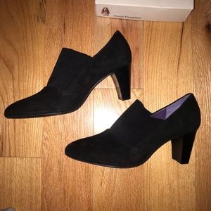 Women’s black suede heels- hush puppies